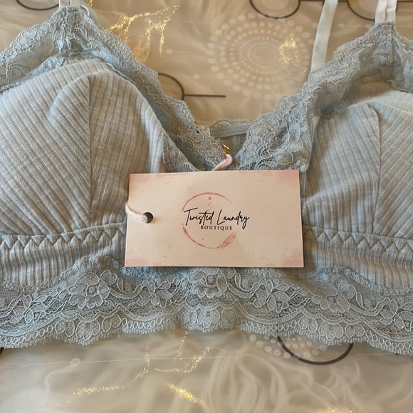 Light Sky Blue LACE BRALETTE IN light Blue - Picture 2 of 9
